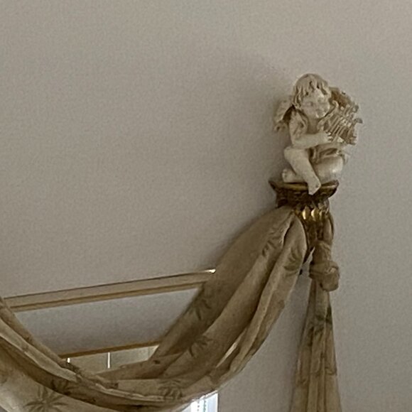 Cherub Sculptures – Set of 2 - Picture 15 of 15